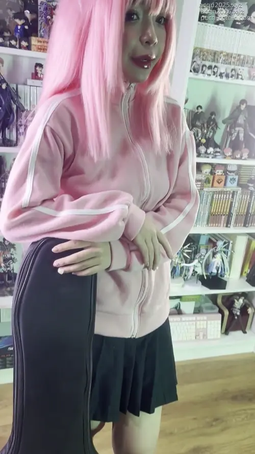 Umeko J – NO.083 啵奇酱 -V (1).MOV