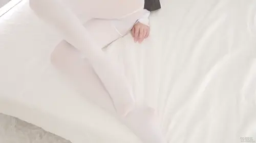 紧急企划 见希w - 白丝黑丝小恶魔-V.mp4