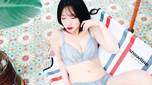 【016】孫樂樂 Loozy Summer Caravan -视频1.mp4