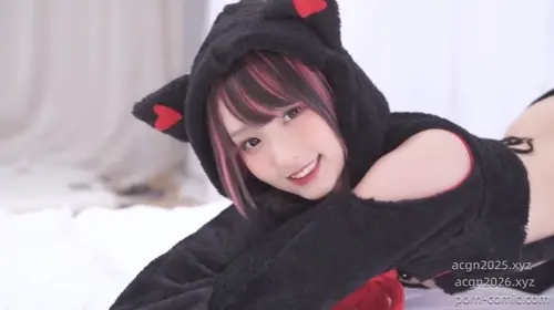神楽坂真冬 - NO.077 绝对企画-《白黑の猫》_视频-V (2).mp4