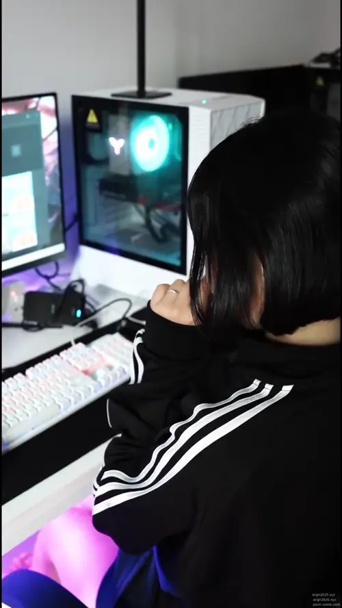 Zia (지아) – NO.096 [Loozy] Zia (지아) - PC Room with SP_video-C0224.mp4