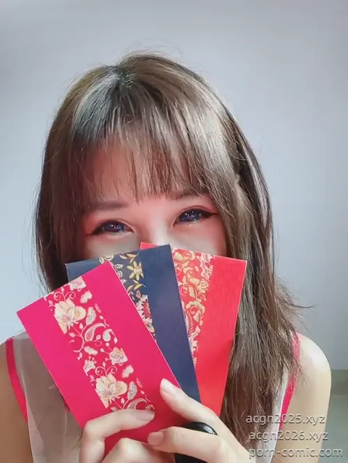 Kuuko W - NO.029 Red envelopes_videos-V (1).mp4