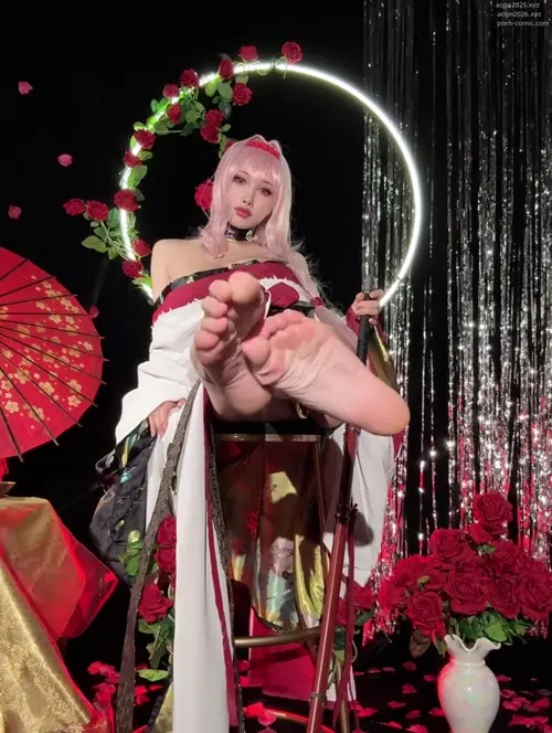 雨波HaneAme – NO.421 2024年11月合集（4套）_11月视频-NIKKE 紅蓮2.mp4
