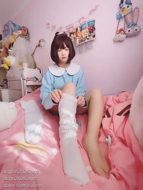 古川 NO.062 淡蓝衣白袜果足 -SP3.MP4