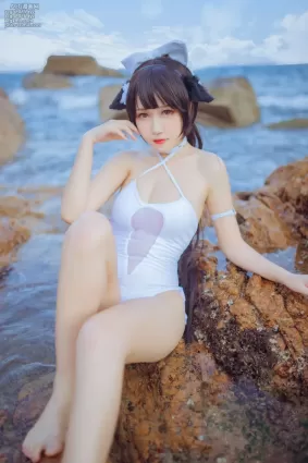 抖娘-利世 - NO.006 抖娘×不呆猫 獒犬海边泳装 [41P]