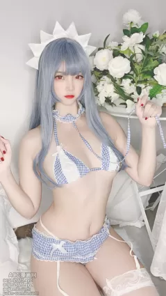 二佐 NO.094 私房自拍蓝格比基尼女仆 [40P]