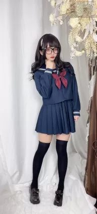 洛璃 LoLiSAMA NO.021 第一次的约会 [113P]