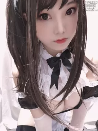 蜜汁猫裘 NO.003 黑白女仆 [25P]