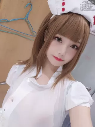 蜜汁猫裘 NO.034 小护士 [41P]