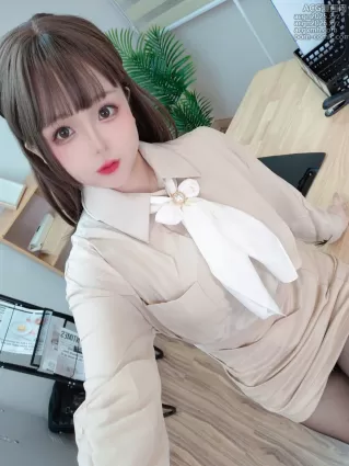 日奈娇 – NO.147 秘书[163P]