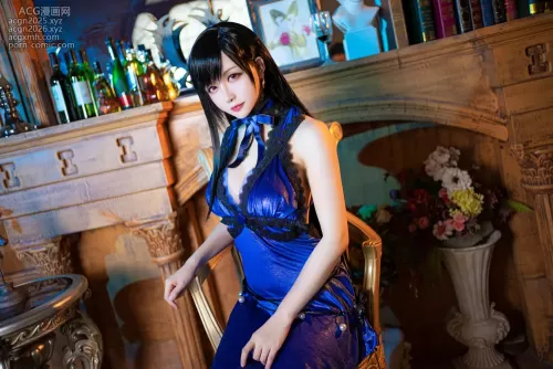 003.星之迟迟 蒂法蓝礼服[28P]