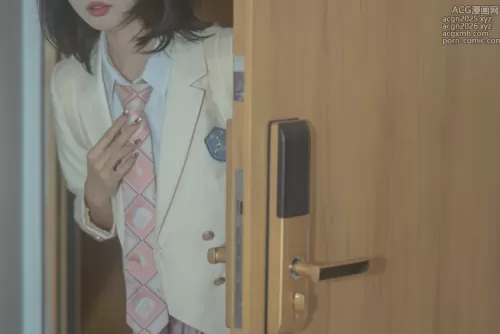 云溪溪 – NO.054 反差学妹[83P]