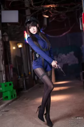 香草喵露露 – NO.062 十一月舰长女警图[40P]