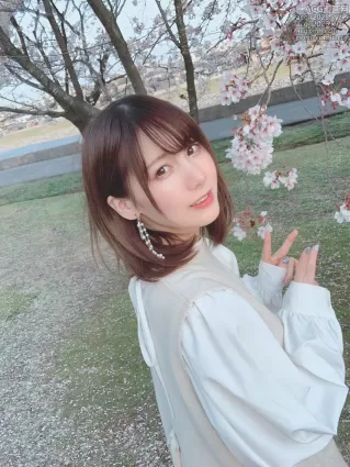 けん研(けんけん) NO.028 Fantia-2021年4月合集[134P]