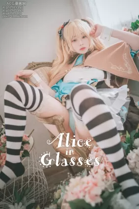 BamBi NO.010 Alice in Glasses [49P]