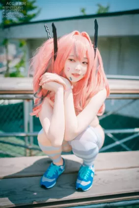 BamBi NO.011 Scorching-Hot Training [77P]