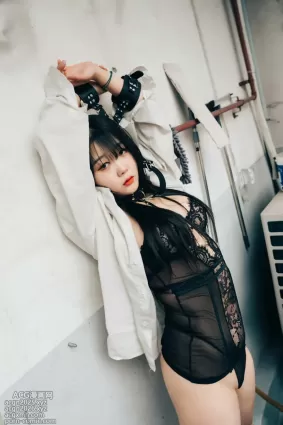 Zia (지아) – NO.145 Haivia Zia - Tight and Closer [70P]