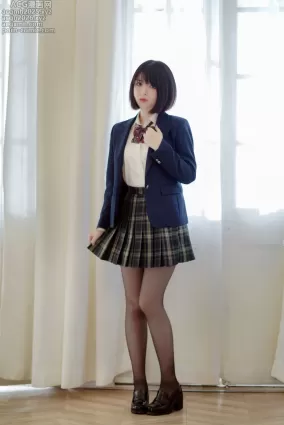 半半子 NO.021 彼女の制服姿が好き [54P]