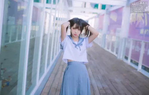 疯猫ss NO.048 海边 [15P]
