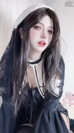 疯猫ss – NO.181 修女自拍[21P]